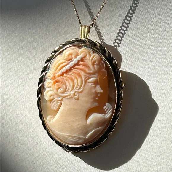 12K Gold Filled Carved Cameo Brooch Pendant Necklace - Picture 2 of 6